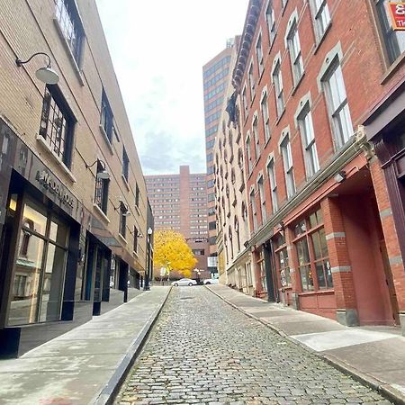 Downtown Albany 2 Bedroom + Workstation @ The Mark Exterior photo
