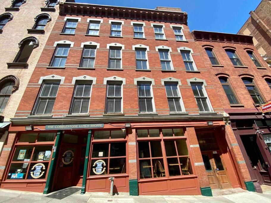 Downtown Albany 2 Bedroom + Workstation @ The Mark Exterior photo