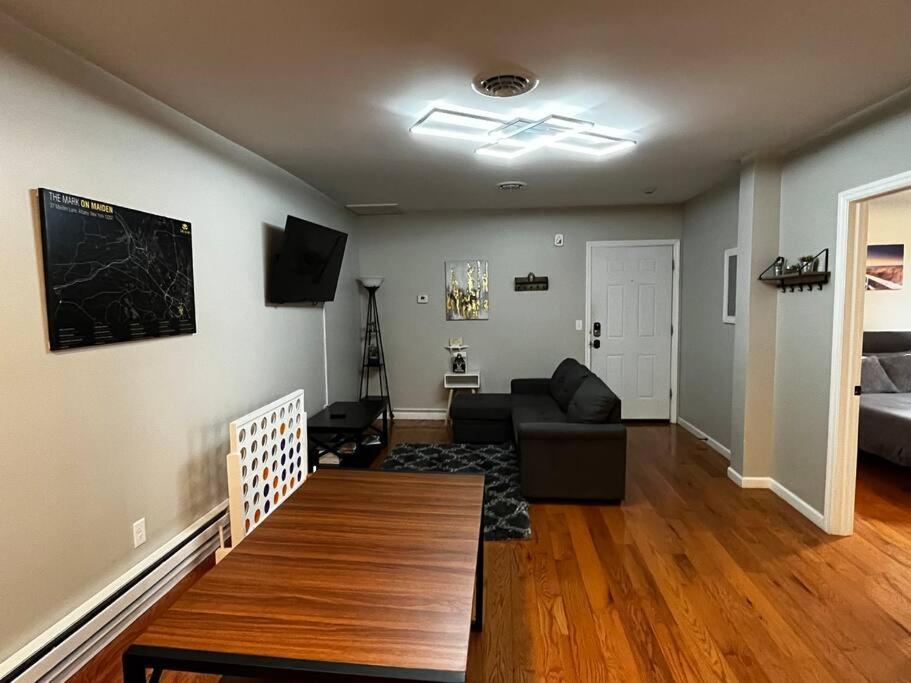 Downtown Albany 2 Bedroom + Workstation @ The Mark Exterior photo