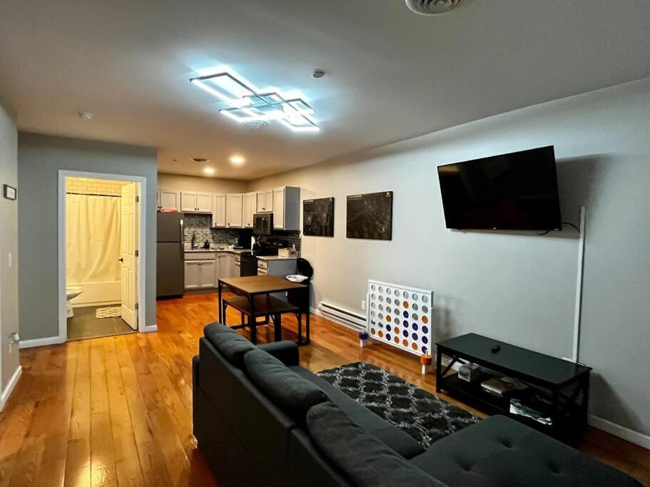 Downtown Albany 2 Bedroom + Workstation @ The Mark Exterior photo